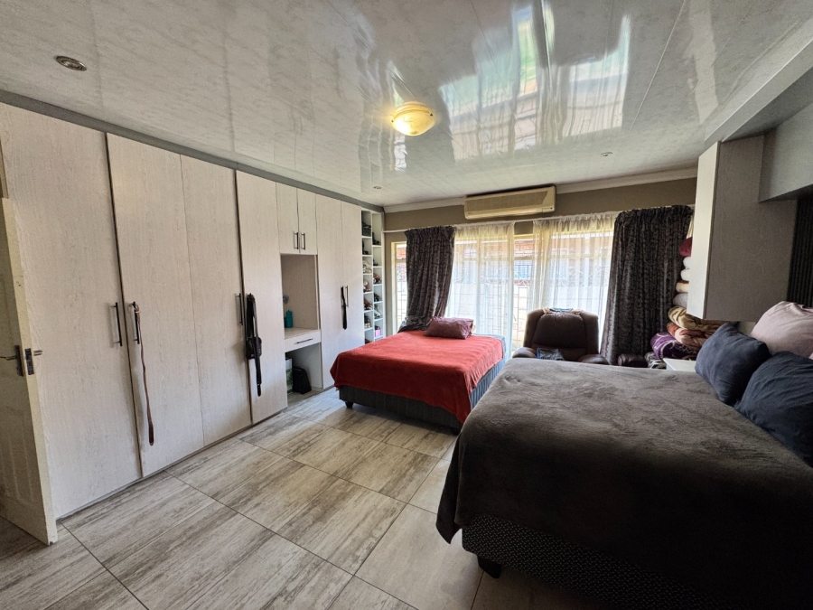 4 Bedroom Property for Sale in Potchefstroom North West